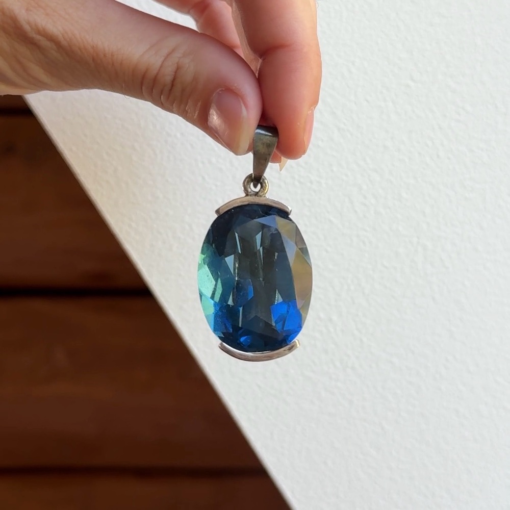 VINTAGE .925 Sterling Silver Pendant